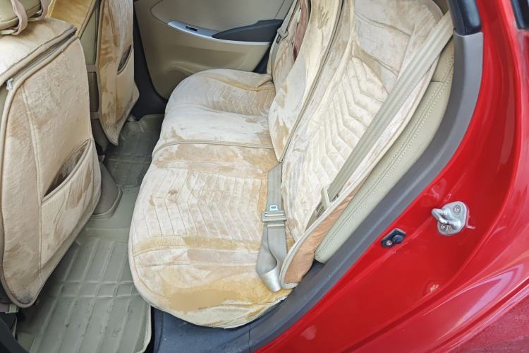 Used Hyundai Verna (older generation) 2010 Sedan 1.4L Automatic Fashionable GT Model Left Rear Seat