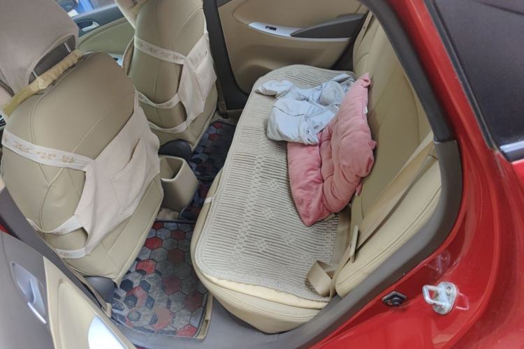 Used Hyundai Verna (older generation) 2010 Sedan 1.4L Automatic Fashionable GT Model Left Rear Seat