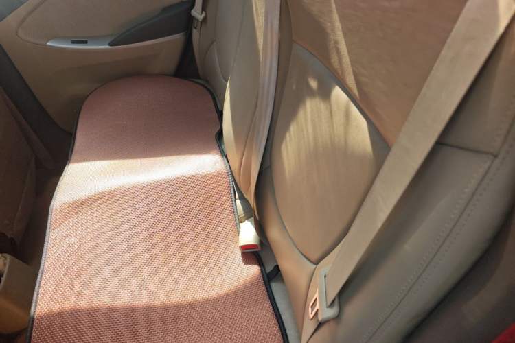 Used Hyundai Verna (older generation) 2010 Sedan 1.4L Manual Comfort GS Left Rear Seat