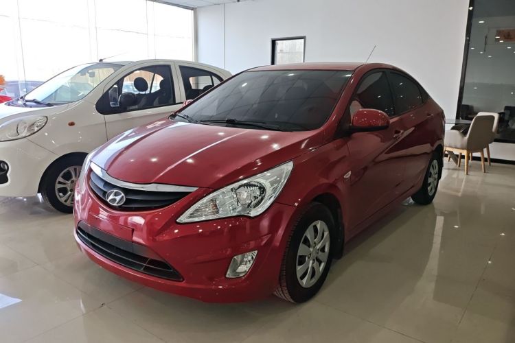 Used Hyundai Verna (older generation) 2010 Sedan 1.4L Manual Comfort GS Left Side