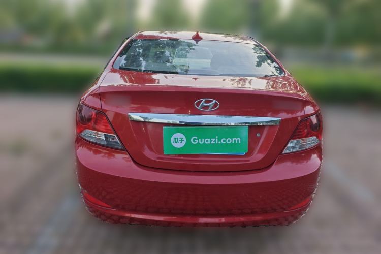 Used Hyundai Verna (older generation) 2010 Sedan 1.4L Manual Comfort GS Rear