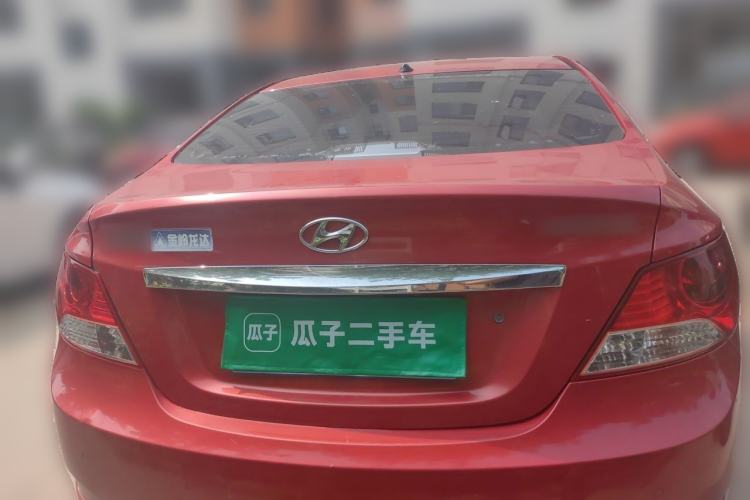 Used Hyundai Verna (older generation) 2010 Sedan 1.4L Manual Comfort GS Rear