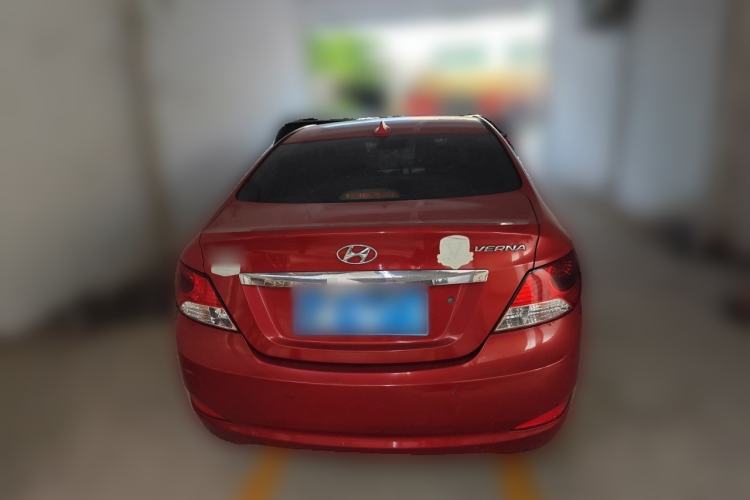 Used Hyundai Verna (older generation) 2010 Sedan 1.4L Manual Comfort GS Rear