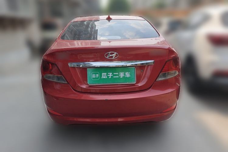 Used Hyundai Verna (older generation) 2010 Sedan 1.4L Manual Comfort GS Rear
