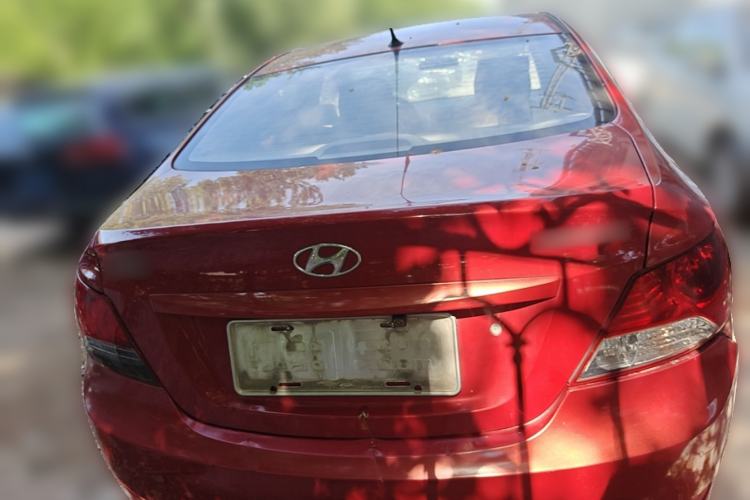 Used Hyundai Verna (older generation) 2010 Sedan 1.4L Manual Standard GL Model Rear