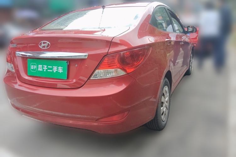 Used Hyundai Verna (older generation) 2010 Sedan 1.4L Manual Comfort GS Rear Right 45 Deg