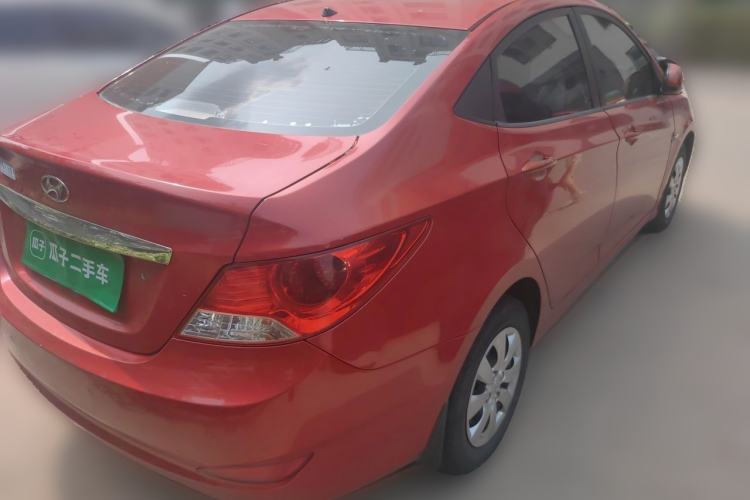 Used Hyundai Verna (older generation) 2010 Sedan 1.4L Manual Comfort GS Rear Right 45 Deg