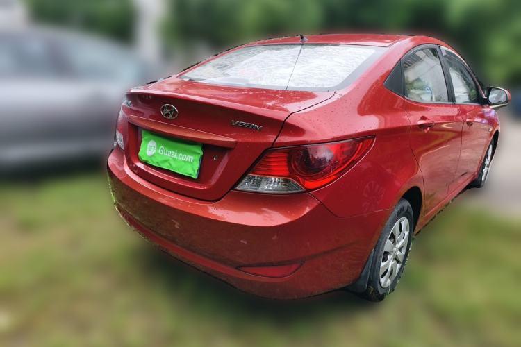 Used Hyundai Verna (older generation) 2010 Sedan 1.4L Manual Comfort GS Rear Right 45 Deg