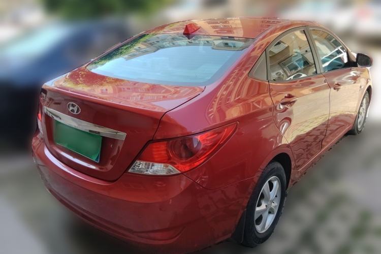 Used Hyundai Verna (older generation) 2010 Sedan 1.4L Automatic Fashionable GT Model Rear Right 45 Deg
