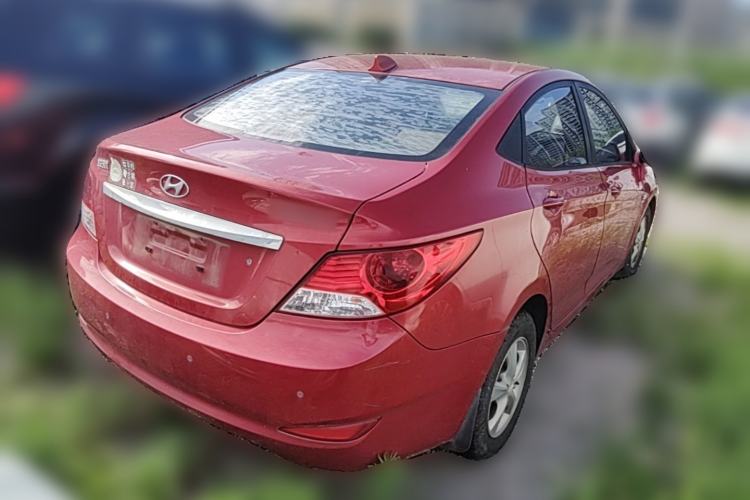 Used Hyundai Verna (older generation) 2010 Sedan 1.4L Manual Comfort GS Rear Right 45 Deg
