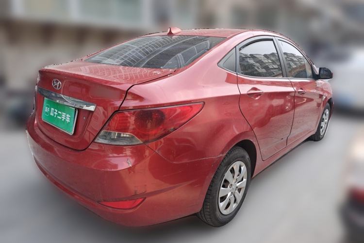 Used Hyundai Verna (older generation) 2010 Sedan 1.4L Manual Comfort GS Rear Right 45 Deg