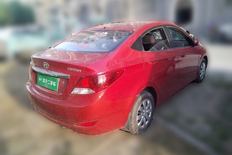 Used Hyundai Verna (older generation) 2010 Sedan 1.4L Manual Comfort GS Rear Right 45 Deg