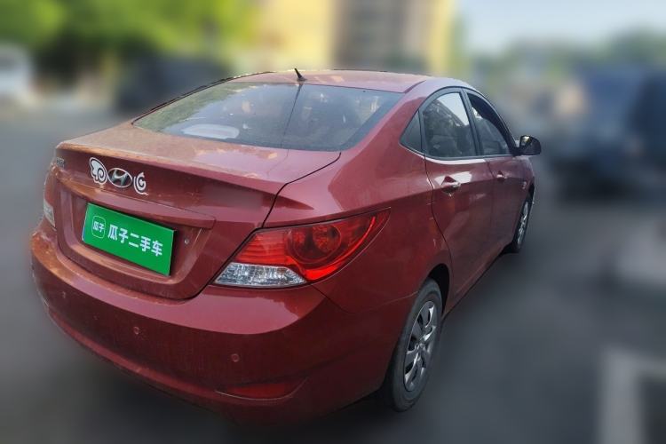 Used Hyundai Verna (older generation) 2010 Sedan 1.4L Manual Comfort GS Rear Right 45 Deg