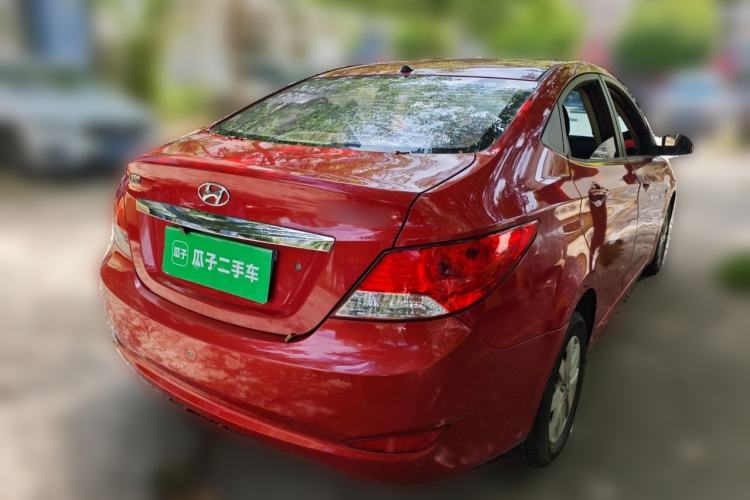 Used Hyundai Verna (older generation) 2010 Sedan 1.4L Automatic Comfort Model GS Rear Right 45 Deg