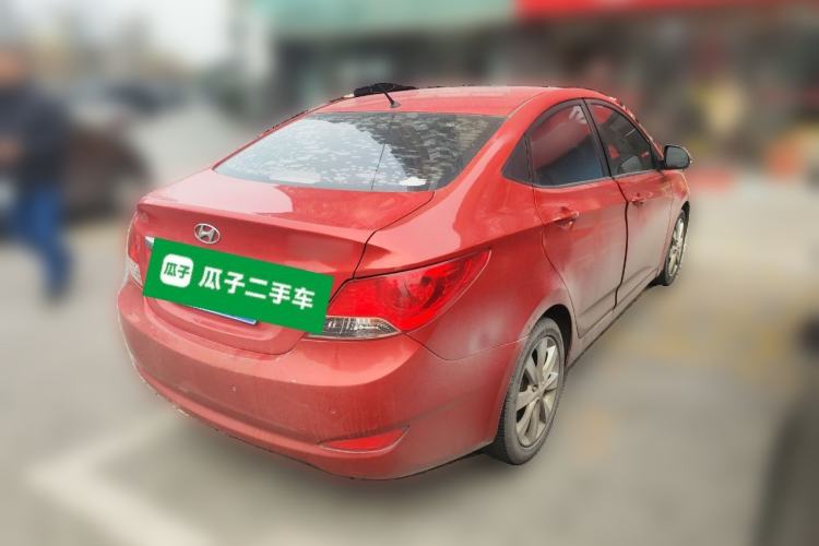 Used Hyundai Verna (older generation) 2010 Sedan 1.4L Automatic Luxury GLS Trim Rear Right 45 Deg