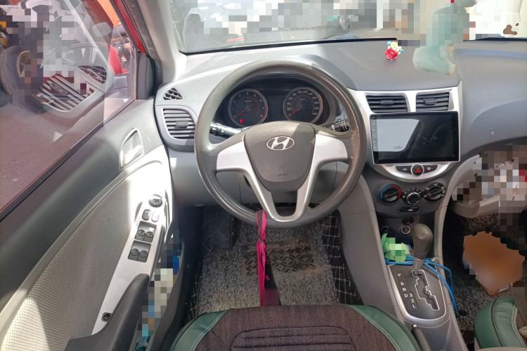 Used Hyundai Verna (older generation) 2010 Sedan 1.4L Automatic Fashionable GT Model Steering Wheel
