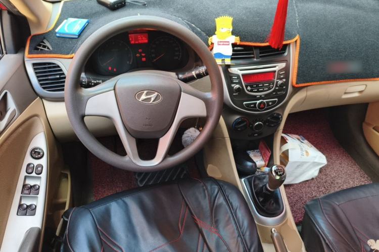 Used Hyundai Verna (older generation) 2010 Sedan 1.4L Manual Comfort GS Steering Wheel
