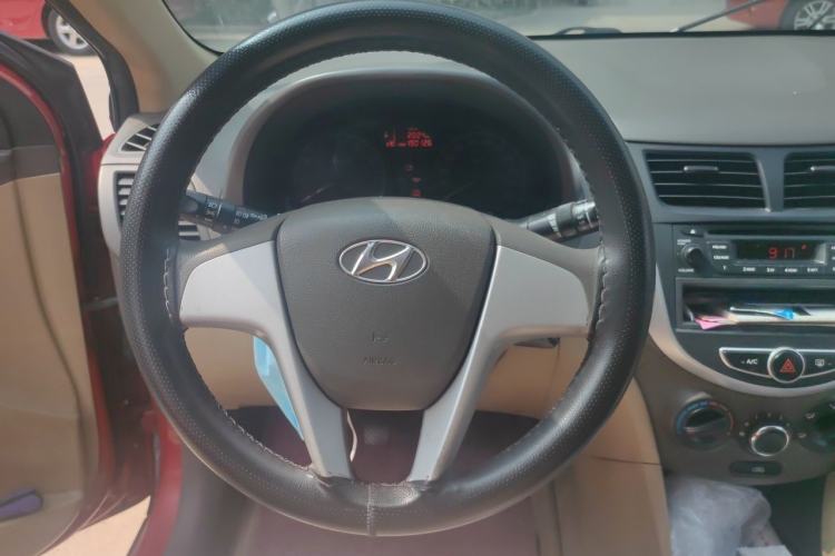 Used Hyundai Verna (older generation) 2010 Sedan 1.4L Manual Comfort GS Steering Wheel