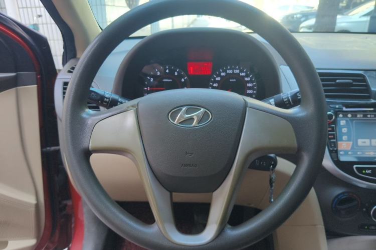 Used Hyundai Verna (older generation) 2010 Sedan 1.4L Automatic Fashionable GT Model Steering Wheel