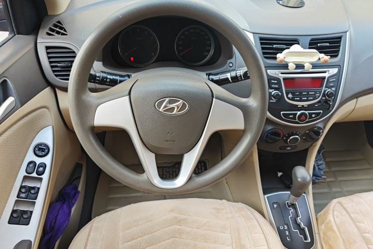 Used Hyundai Verna (older generation) 2010 Sedan 1.4L Automatic Fashionable GT Model Steering Wheel