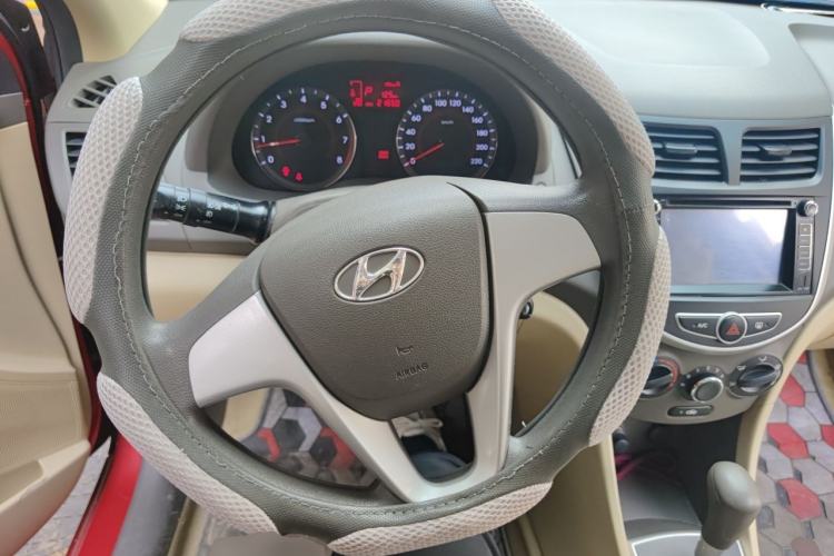 Used Hyundai Verna (older generation) 2010 Sedan 1.4L Automatic Fashionable GT Model Steering Wheel
