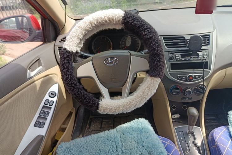 Used Hyundai Verna (older generation) 2010 Sedan 1.4L Automatic Fashionable GT Model Steering Wheel