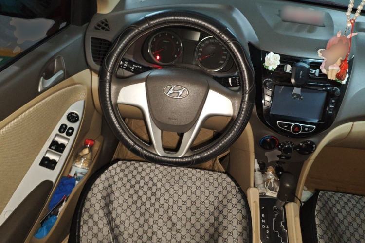 Used Hyundai Verna (older generation) 2010 Sedan 1.4L Automatic Fashionable GT Model Steering Wheel