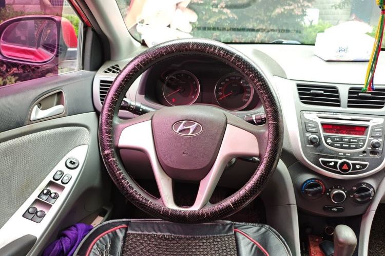Used Hyundai Verna (older generation) 2010 Sedan 1.4L Automatic Fashionable GT Model Steering Wheel