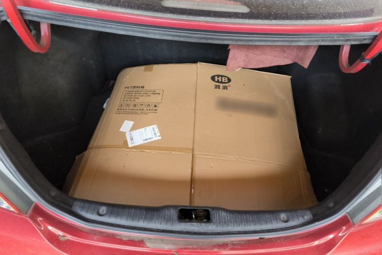 Used Hyundai Verna (older generation) 2010 Sedan 1.4L Manual Comfort GS Trunk
