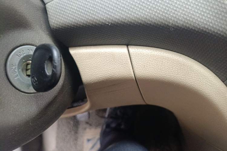 Used Hyundai Verna (older generation) 2010 Sedan 1.4L Manual Standard GL Model Vehicle Key
