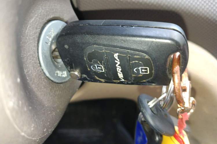 Used Hyundai Verna (older generation) 2010 Sedan 1.4L Automatic Fashionable GT Model Vehicle Key