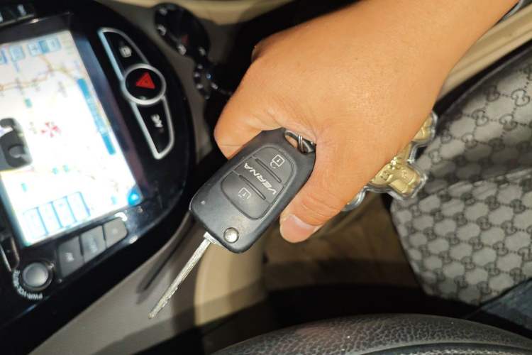 Used Hyundai Verna (older generation) 2010 Sedan 1.4L Automatic Fashionable GT Model Vehicle Key