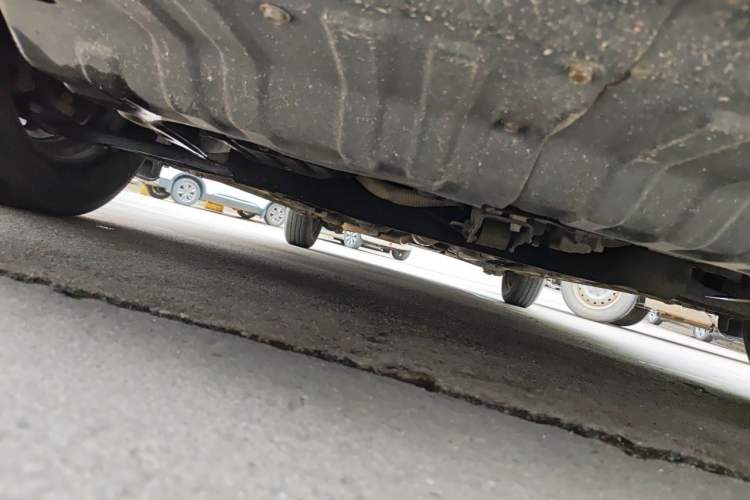 Used Hyundai Verna (older generation) 2010 Sedan 1.4L Manual Comfort GS Chassis Front