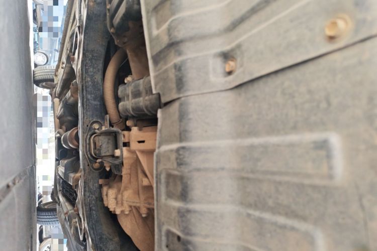 Used Hyundai Verna (older generation) 2010 Sedan 1.4L Manual Comfort GS Chassis Front
