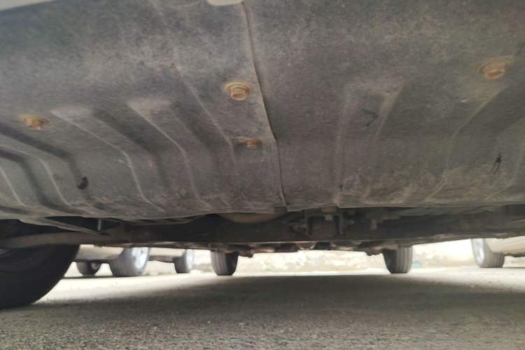 Used Hyundai Verna (older generation) 2010 Sedan 1.4L Automatic Comfort Model GS Chassis Front