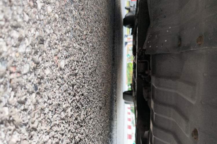 Used Hyundai Verna (older generation) 2010 Sedan 1.4L Manual Comfort GS Chassis Front