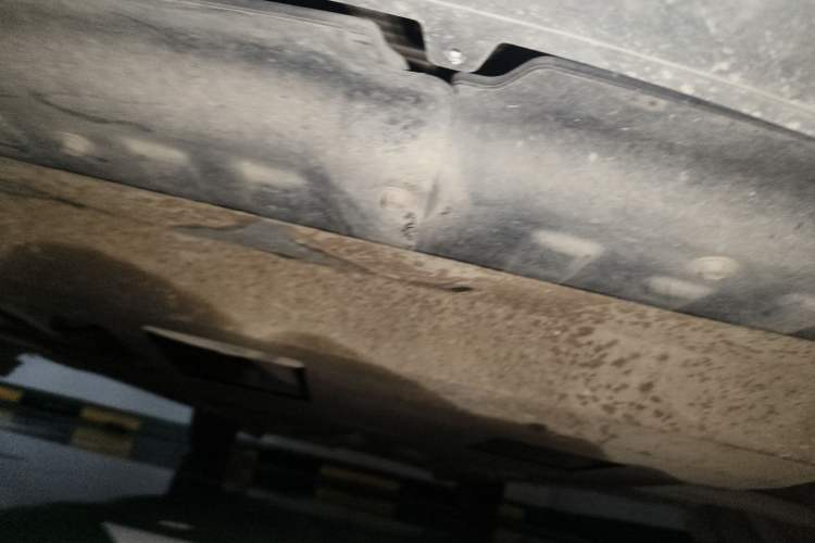 Used Hyundai Verna (older generation) 2010 Sedan 1.4L Manual Comfort GS Chassis Front