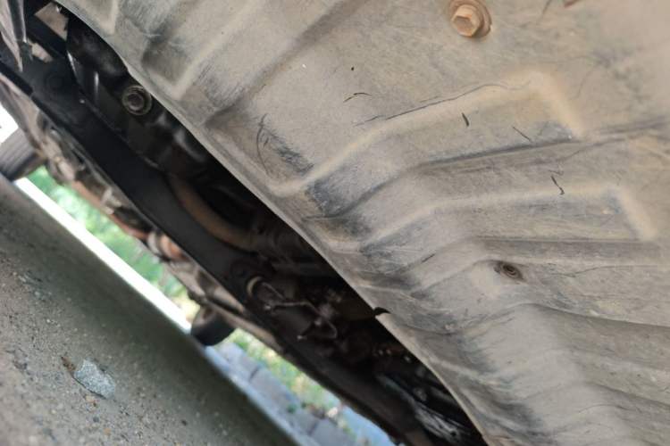 Used Hyundai Verna (older generation) 2010 Sedan 1.4L Automatic Comfort Model GS Chassis Front