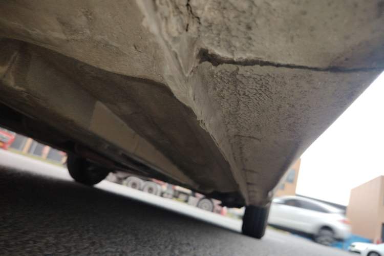 Used Hyundai Verna (older generation) 2010 Sedan 1.4L Manual Standard GL Model Chassis Front Left