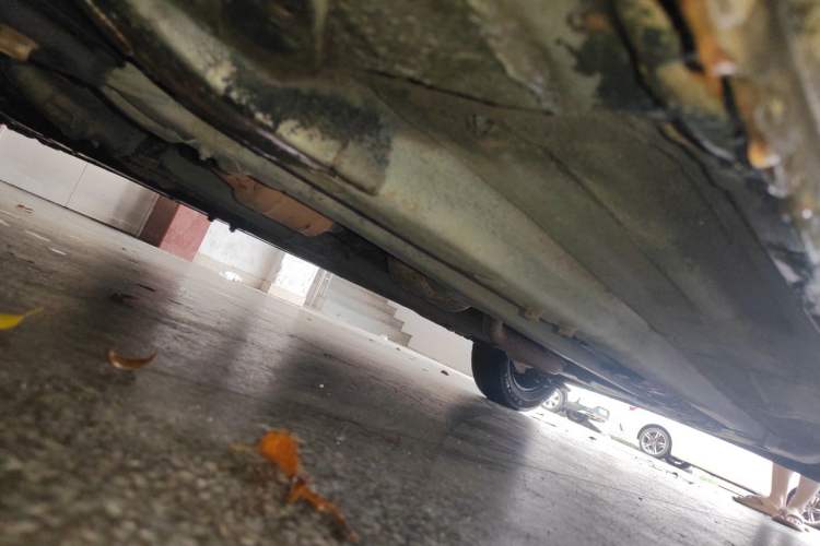 Used Hyundai Verna (older generation) 2010 Sedan 1.4L Automatic Comfort Model GS Chassis Front Left