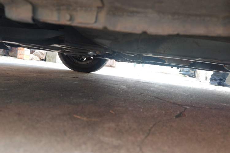 Used Hyundai Verna (older generation) 2010 Sedan 1.4L Automatic Comfort Model GS Chassis Front Left