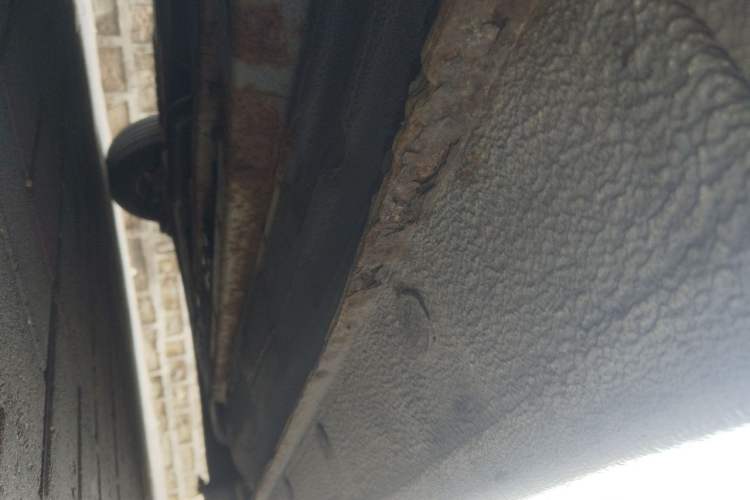 Used Hyundai Verna (older generation) 2010 Sedan 1.4L Manual Comfort GS Chassis Front Left
