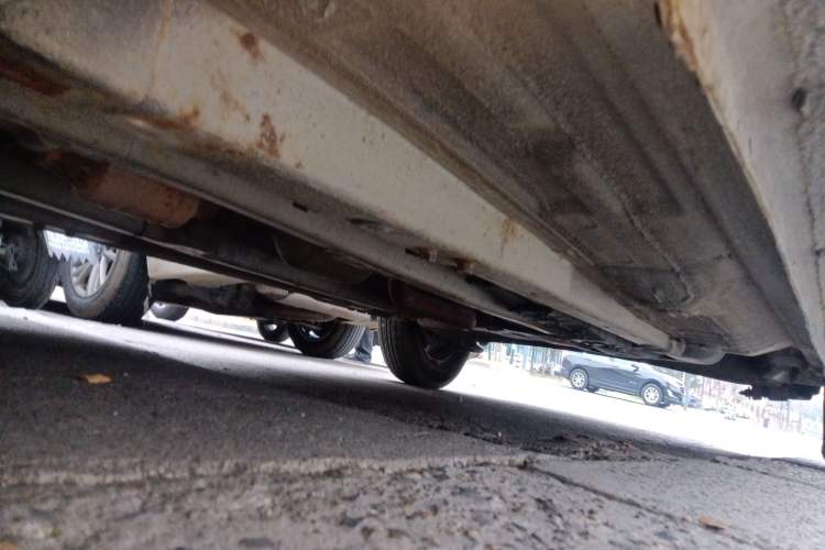 Used Hyundai Verna (older generation) 2010 Sedan 1.4L Manual Standard GL Model Chassis Front Left