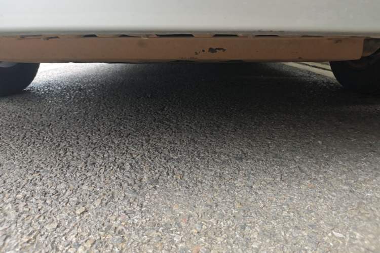 Used Hyundai Verna (older generation) 2010 Sedan 1.4L Manual Comfort GS Chassis Front