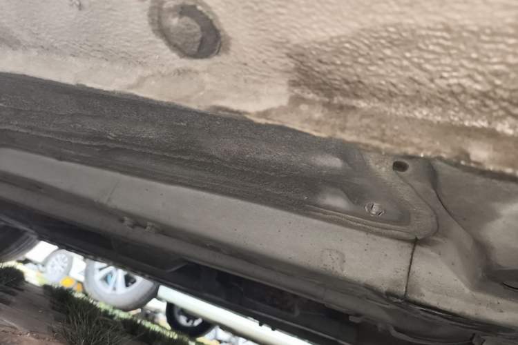 Used Hyundai Verna (older generation) 2010 Sedan 1.4L Manual Comfort GS Chassis Front Right