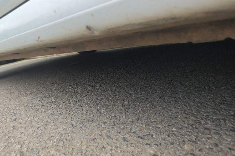 Used Hyundai Verna (older generation) 2010 Sedan 1.4L Manual Comfort GS Chassis Front Right