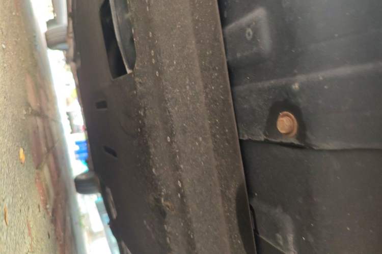 Used Hyundai Verna (older generation) 2010 Sedan 1.4L Automatic Comfort Model GS Chassis Front