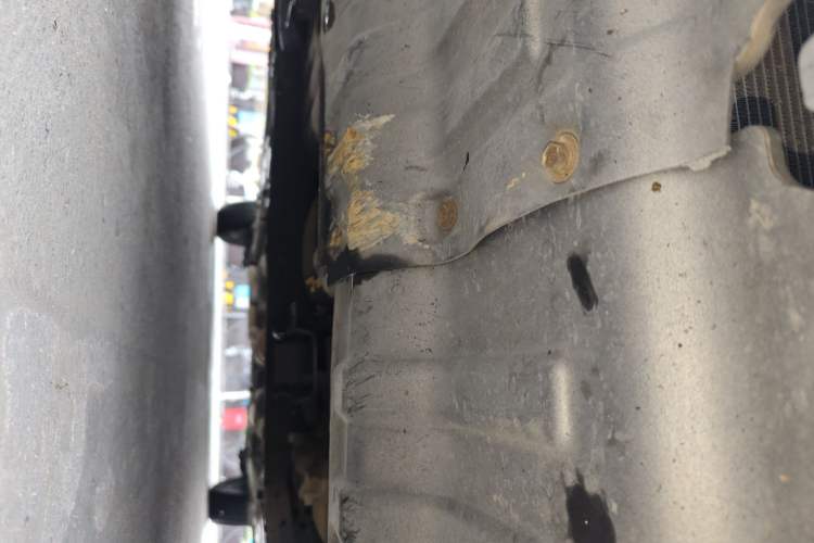 Used Hyundai Verna (older generation) 2010 Sedan 1.4L Manual Comfort GS Chassis Front