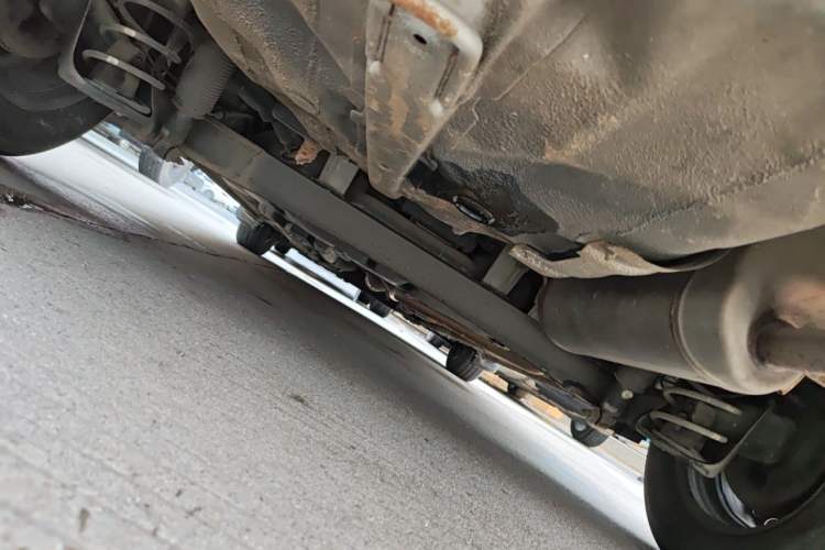 Used Hyundai Verna (older generation) 2010 Sedan 1.4L Manual Comfort GS Chassis Rear