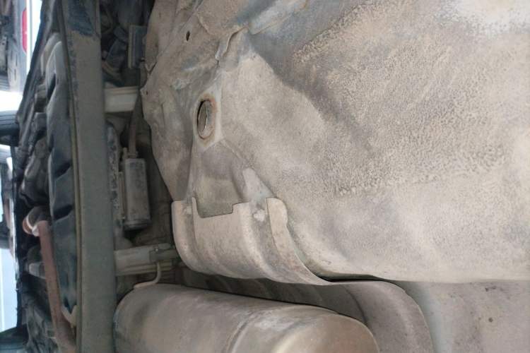 Used Hyundai Verna (older generation) 2010 Sedan 1.4L Manual Comfort GS Chassis Rear